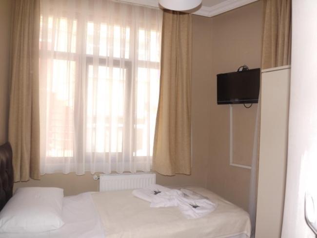 Kral Mert Hotel Κωνσταντινούπολη Δωμάτιο φωτογραφία